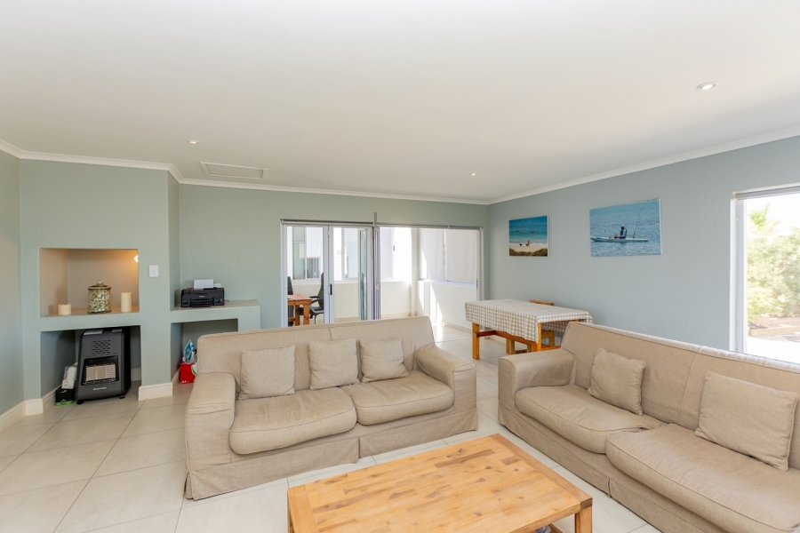 4 Bedroom Property for Sale in Britannia Bay Western Cape